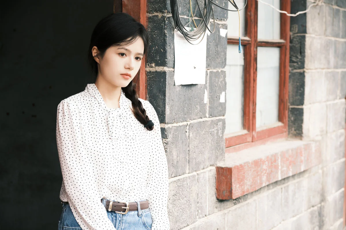 Sophisticated Portraiture: YiTuYu Art Language Vol.7259 Showcasing Cao Xiao Shu