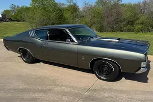 Discover the Ford Torino Cobra R-Code 1969: A Rare Timeless Muscle Car Legend - image 5