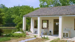 Unbelievable Renovation: How a Former Chicken Coop Became a Dream Home - image 7