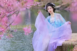 Hua Zhuang Shi Tian: Ethereal Beauty in Hanfu Amidst Cherry Blossoms, YiTuYu Vol.8837 - image 15