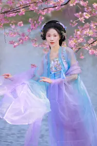 Hua Zhuang Shi Tian: Ethereal Beauty in Hanfu Amidst Cherry Blossoms, YiTuYu Vol.8837 - image 16