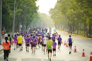 Pham Thi Hong Le Claims 8th VnExpress Marathon 42km Victory - image 4