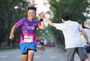 Pham Thi Hong Le Claims 8th VnExpress Marathon 42km Victory - image 5