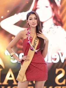 Miss Que Anh Secures Top 15 Spot in Bold Swimsuit Competition Performance - image 0