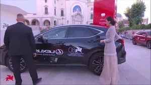 Shu Qi Radiates Timeless Classic Beauty at Venice Closing Ceremony - image 2