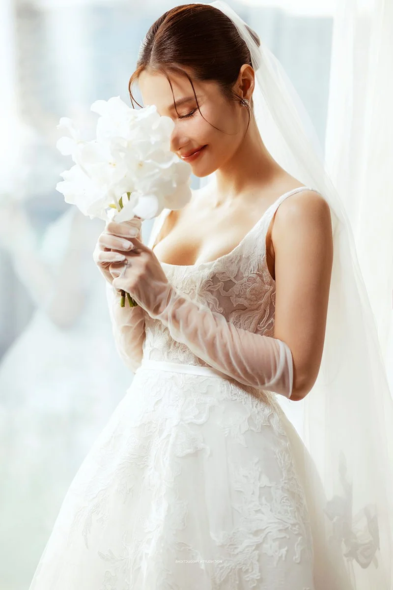 Breathtaking Wedding Photos of Vietnamese Actress Diem My 9X