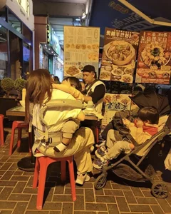 From Pop Star to Financial Crisis: Hong Kong Actor Steven Cheung Faces Public Backlash - image 5