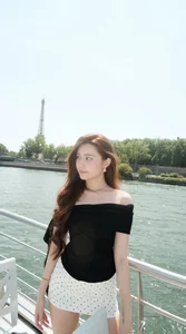 Linh Dan Captures Hearts with Stunning Travel Photos in Paris France - image 0