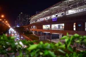 Stunning Night Views of Ho Chi Minh City from the Metro - image 3