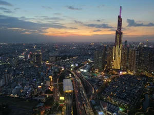 Stunning Night Views of Ho Chi Minh City from the Metro - image 16