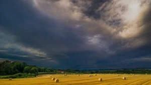 Aesthetic Moody Landscapes: 99+ Emotional and Unique Sceneries - image 98