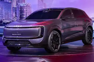 View: AUDI E SUV Electric – Impressive 671 HP Power, 700km Range Unveiled - image 4