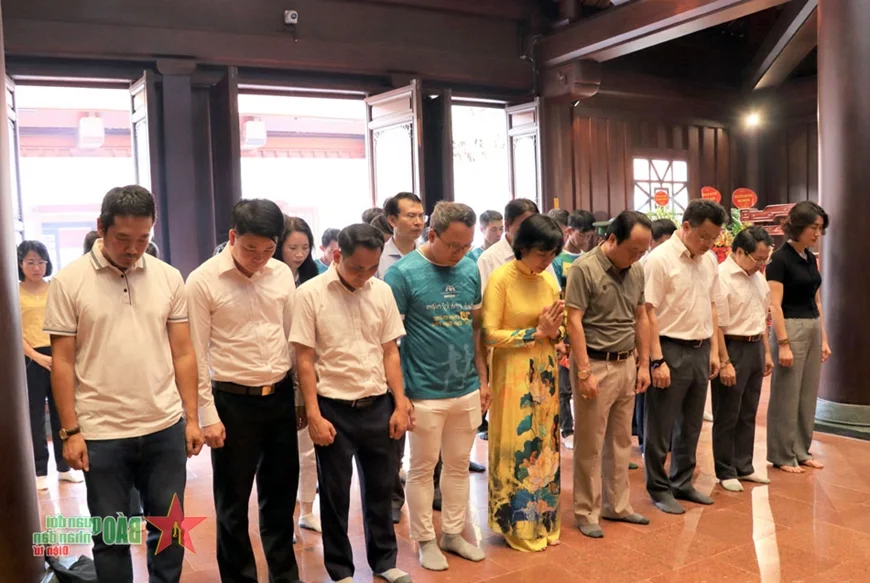 Over 2,300 Athletes Compete in the Historic THACO Marathon Dien Bien Phu