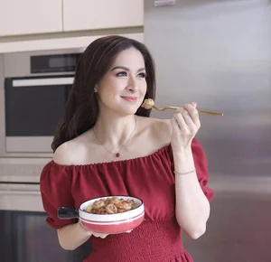 Marian Rivera Goes Viral with Millions of Views for Bare-Faced Dance Video - image 4