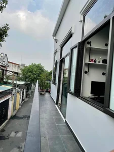 10 Stunning Tiny Homes Under 40sqm: Creative Urban Architecture and Smart Minimalist Interior Design Solutions for Small City Spaces - image 40