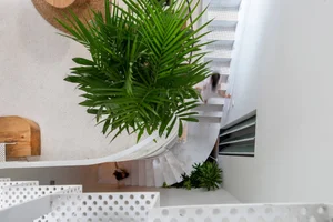 10 Stunning Tiny Homes Under 40sqm: Creative Urban Architecture and Smart Minimalist Interior Design Solutions for Small City Spaces - image 48