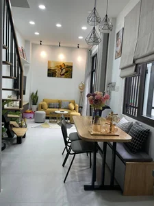 10 Stunning Tiny Homes Under 40sqm: Creative Urban Architecture and Smart Minimalist Interior Design Solutions for Small City Spaces - image 19