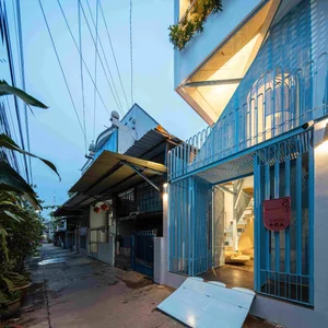 10 Stunning Tiny Homes Under 40sqm: Creative Urban Architecture and Smart Minimalist Interior Design Solutions for Small City Spaces - image 3