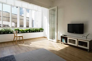 10 Stunning Tiny Homes Under 40sqm: Creative Urban Architecture and Smart Minimalist Interior Design Solutions for Small City Spaces - image 1
