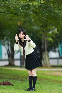 Modern Artistic Expression in YiTuYu Art Language Vol.5613 Mu Yan Se Cc - image 4