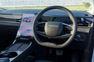Jaecoo J5 Arrives in Vietnam: Petrol, Hybrid, and EV Options from 569 Million VND - image 4