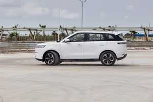Jaecoo J5 Arrives in Vietnam: Petrol, Hybrid, and EV Options from 569 Million VND - image 15