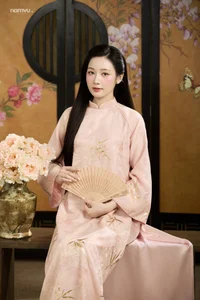 Radiant Grace in Soft Pink Silk Ao Dai: A Poetic Indochine Muse - image 11
