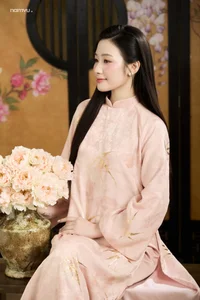 Radiant Grace in Soft Pink Silk Ao Dai: A Poetic Indochine Muse - image 8