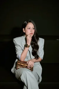 Mai Phuong Thuy Clever Social Media Interaction Before Livestream - image 7