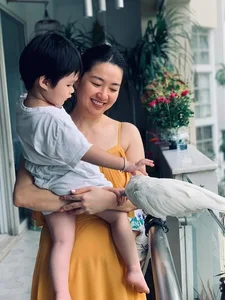 A Glimpse into the Happy Family of Le Khanh and Tuan Khai - image 2