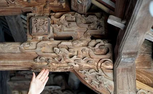 Inside Vietnam's Most Beautiful 200-Year-Old Ancient House - image 5
