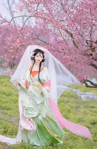 Graceful Hanfu Beauty Amidst Cherry Blossoms - Qi Luo Sheng De Xiao Su Su | YiTuYu Vol.8553 - image 3