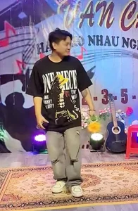 Vietnamese Celeb Buzz: Hoai Lam's New Look and Diem Huong's Canada ER Controversy - image 12