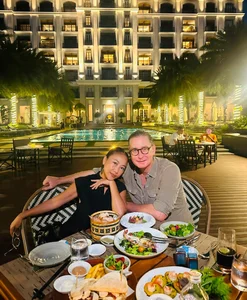 Vietnamese Celeb Buzz: Hoai Lam's New Look and Diem Huong's Canada ER Controversy - image 49