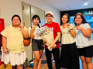 Vietnamese Celeb Buzz: Hoai Lam's New Look and Diem Huong's Canada ER Controversy - image 16