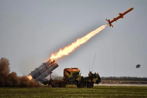 Ukraine's New Hybrid UAV-Missile Reshapes Modern Defense - image 8