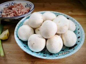 The Selenium-Rich White Vegetable: A Superfood Recipe for Immunity and Delicious Stuffed Meat Dishes - image 2