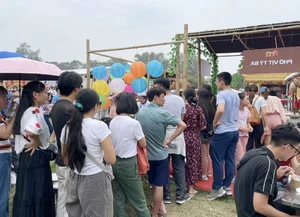 A Culinary Journey: Exploring Unique Flavors at the Hanoi Pho Festival - image 2