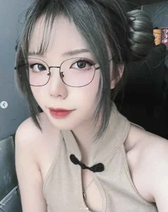 Remind’s New Era: The Popular Streamer Debuts a Bold and Glamorous Transformation - image 6