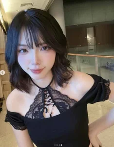Remind’s New Era: The Popular Streamer Debuts a Bold and Glamorous Transformation - image 3