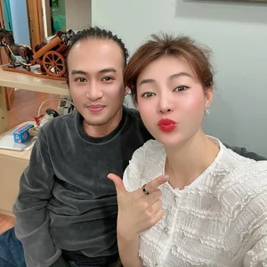 Celebrity Life Updates: Luu Huong Giang's Peace and Viet Hoa's Birthday Celebration - image 6