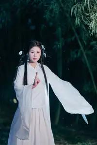 YiTuYu Vol.8687: Su Su - An East Asian Muse's Ethereal Night Tale - image 11