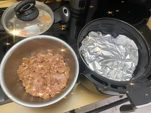 MC Thanh Trung Ex Wife Hilarious Cooking Adventure with Daughter - image 0