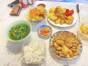 MC Thanh Trung Ex Wife Hilarious Cooking Adventure with Daughter - image 1