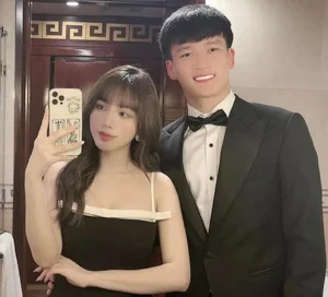 The Evolution of Style: A Look at the Glamorous Life of Hoang Duc's Former Partner - image 4