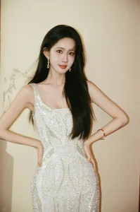 Top 10 Rising Chinese Actresses Born After 1995 Fans Want to See in Major Dramas - image 8