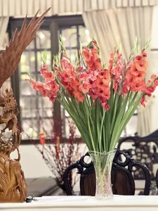 Inside the Stunning 3-Story Home of Beloved Comedian Huong Tuoi - image 6