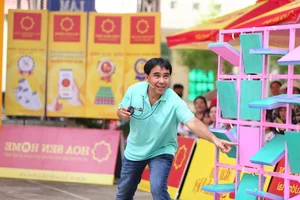 How Vietnamese Stars Celebrate Tet: Giving Back and Family Traditions - image 7