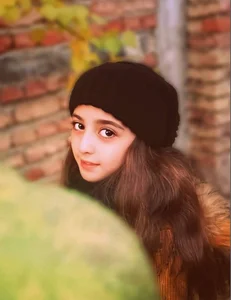 Where is She Now? The Beautiful Girl Whose Father Quit His Job to Protect Her - image 4