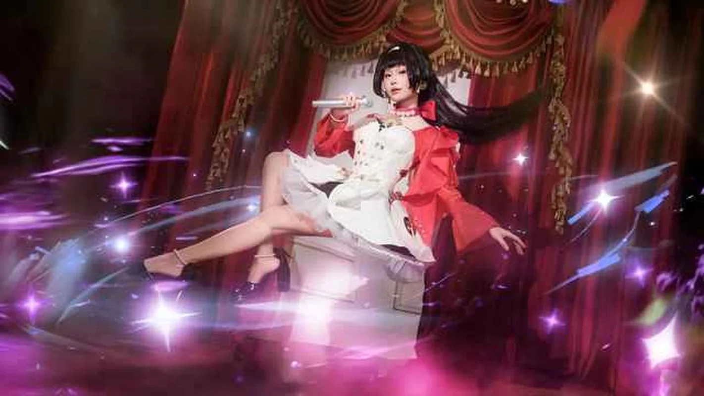 Stunning Cosplay Transformations: The Art of Character Reimagining and Creative Costume Design